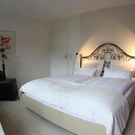 Techts Apartmenthaus * 蒂门多弗施特兰德
